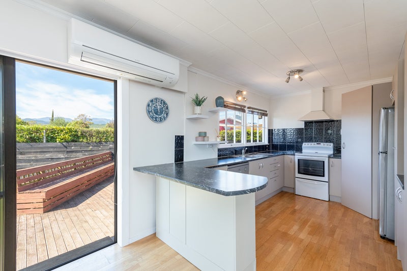 10 Newman Avenue, Brightwater - Carousel 2