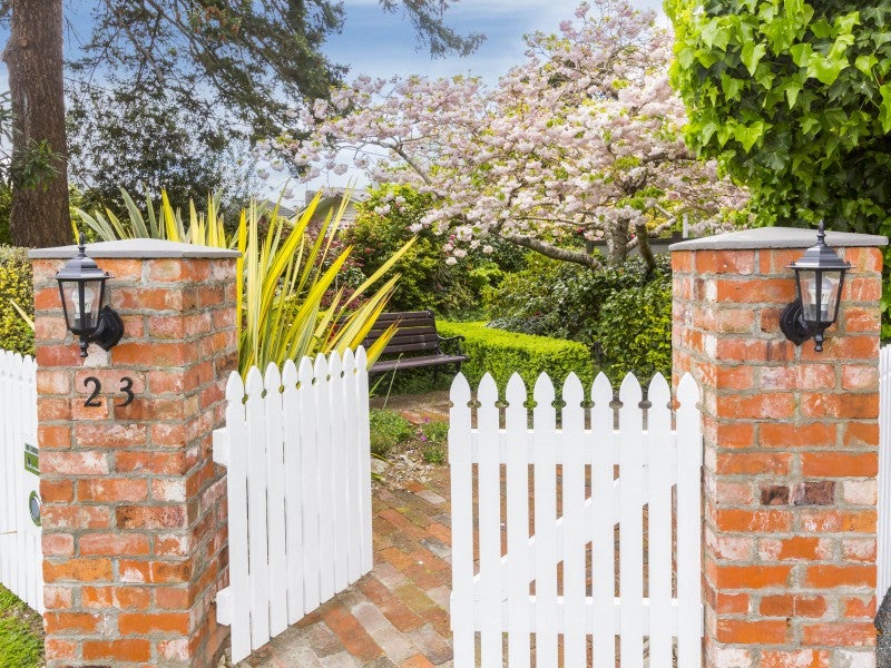 23 Cruickshank Road, Clouston Park, Upper Hutt - Carousel 1