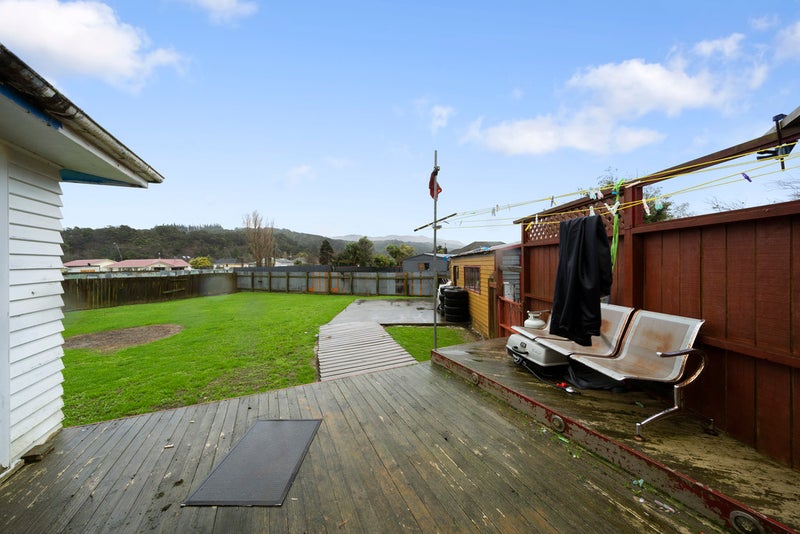 18 McKay Street, Wainuiomata, Lower Hutt - Carousel 14