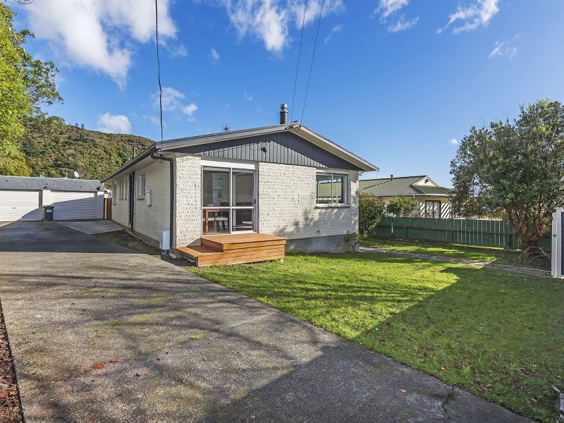 182 Rata Street, Naenae, Lower Hutt - Carousel 2