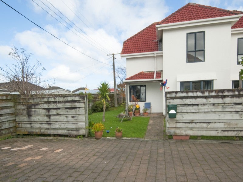 6/70 Waiwhetu Road, Waiwhetu, Lower Hutt - Carousel 2