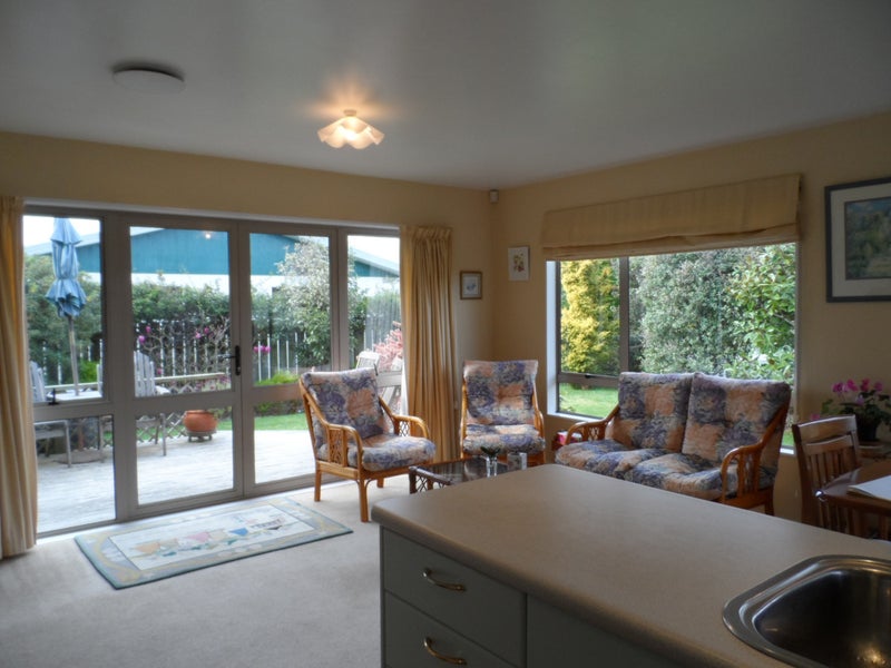 12 Waharua Place, Tawhero, Whanganui - Carousel 2