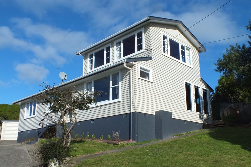 3 Kotuku Street, Elsdon, Porirua - Carousel 1