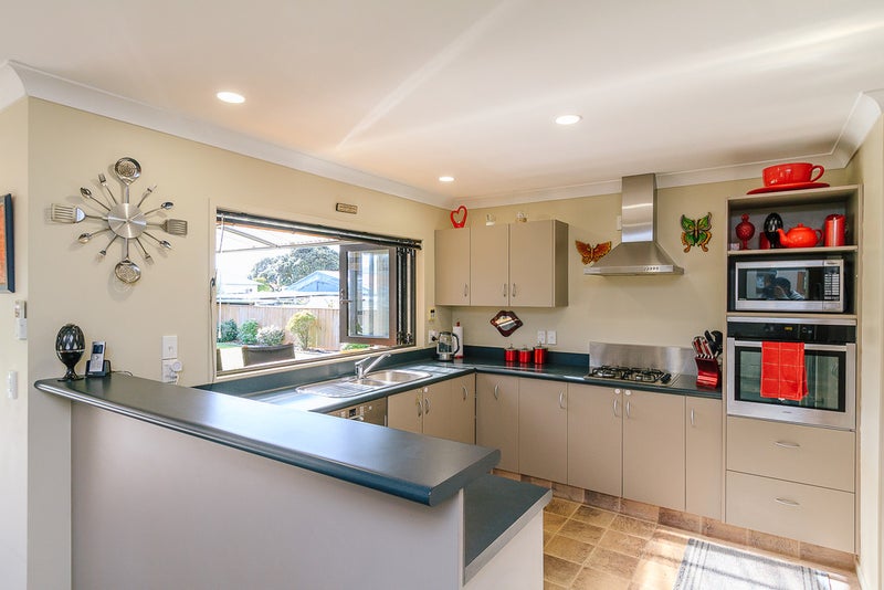 1 Mandel Mews, Waiwhetu, Lower Hutt - Carousel 2