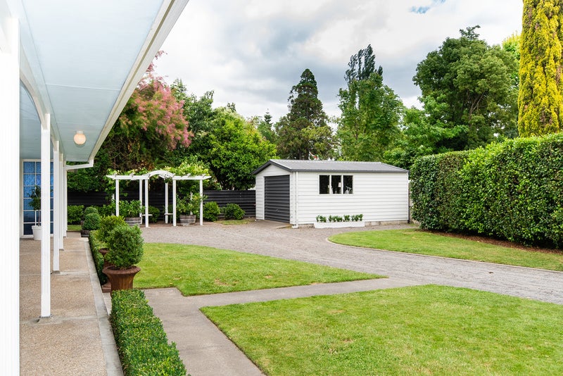 11 Corwen Place, Mayfair, Hastings - Carousel 19