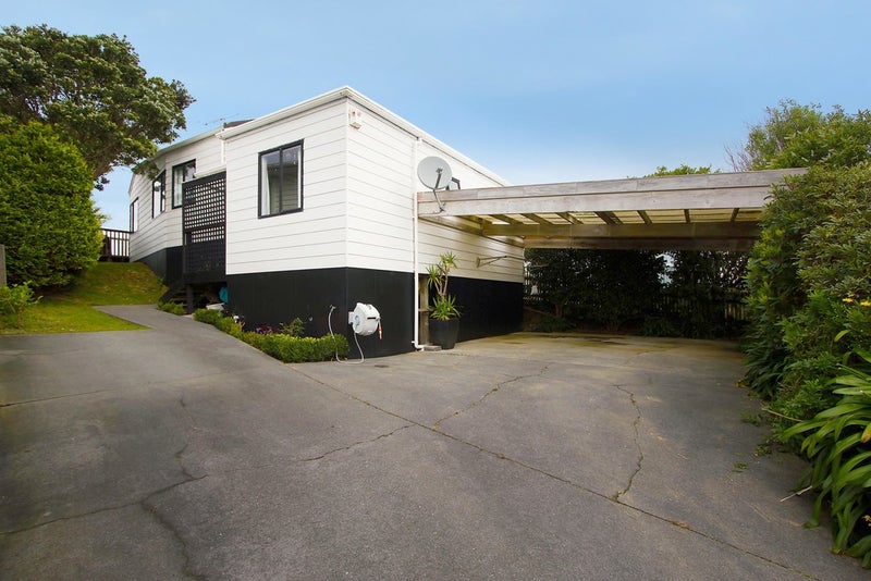 2/37 Pokohiwi Road, Normandale, Lower Hutt - Carousel 1