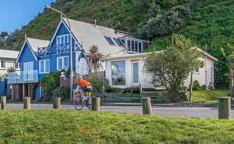 130 Owhiro Bay Parade, Owhiro Bay, Wellington - Carousel 1