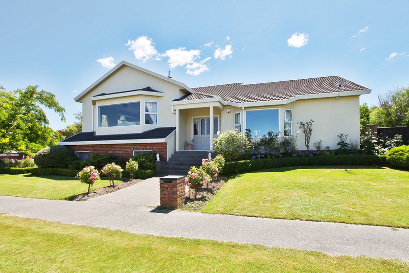 1 Cherrywood Place, Redwood, Christchurch - Carousel 1