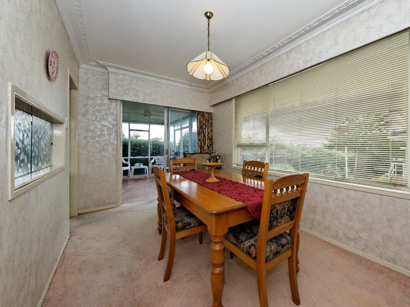 86 Lincoln Park Avenue, Massey, Auckland - Carousel 2