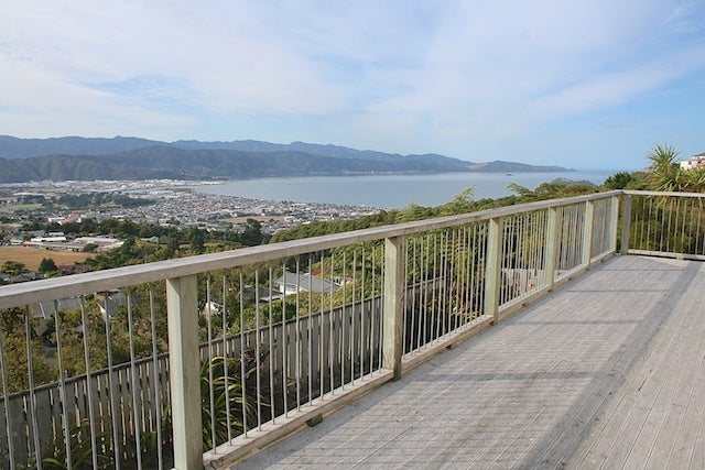 274 Maungaraki Road, Maungaraki, Lower Hutt - Carousel 1