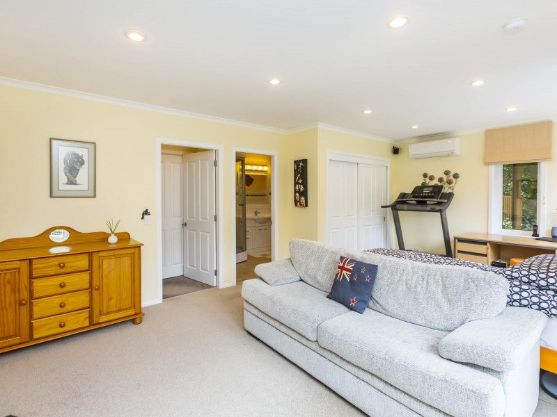 59 Elmslie Road, Pinehaven, Upper Hutt - Carousel 2