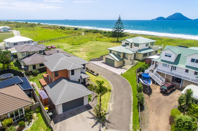 7 Captains Cove, Coastlands, Whakatane - Carousel 2