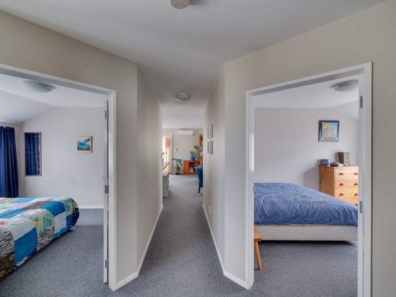 101 Tauhinu Road, Miramar, Wellington - Carousel 2