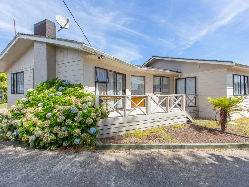 41 McKee Avenue, Fenton Park, Rotorua - Carousel 1