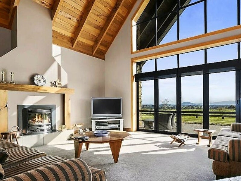 610 Parklands Road, Rotoorangi - Carousel 1