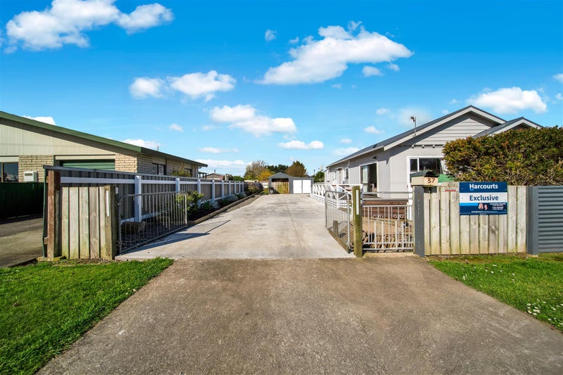 37 Wallscourt Place, Normanby, Hawera - Carousel 26