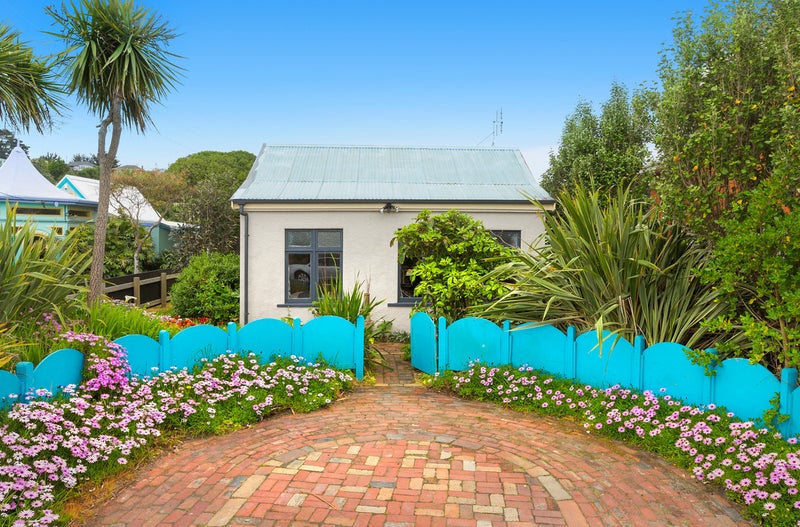 1086 Brighton Road, Brighton, Dunedin - Carousel 1
