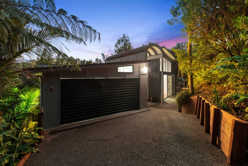 55 Warner Park Avenue, Laingholm, Auckland - Carousel 1