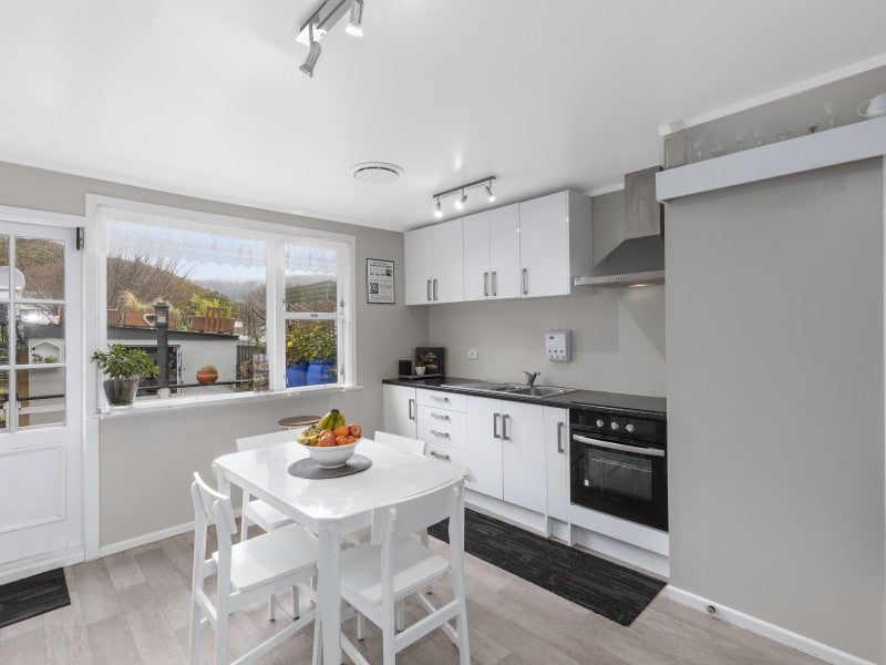 393 Cambridge Terrace, Naenae, Lower Hutt - Carousel 14