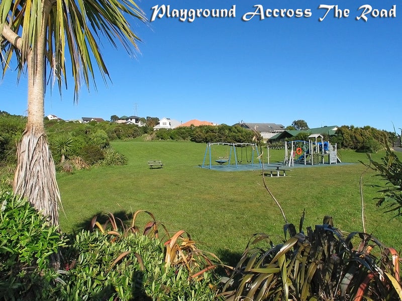 1 Peppertree Lane, Woodridge, Wellington - Carousel 21