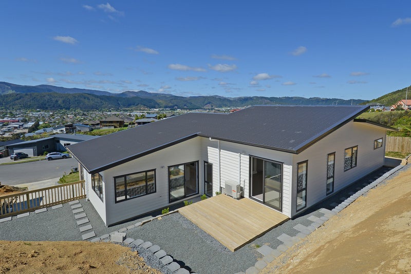 30 Cosgrove Rise, Riverstone Terraces, Upper Hutt - Carousel 1