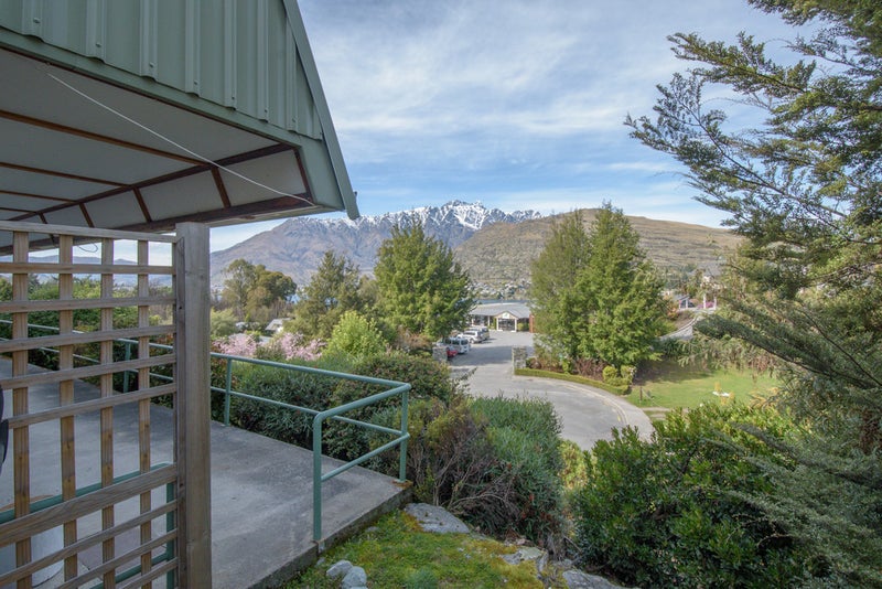 16/43 GOLDRIDGE WAY, FRANKTON RD, QUEENSTOWN - Carousel 23