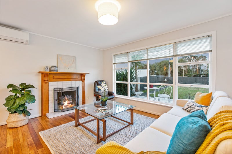 6 Ranch Avenue, Beach Haven, Auckland - Carousel 2