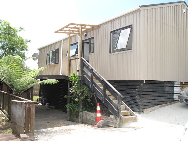 2/40 Hollyford Drive, Clover Park, Auckland - Carousel 2