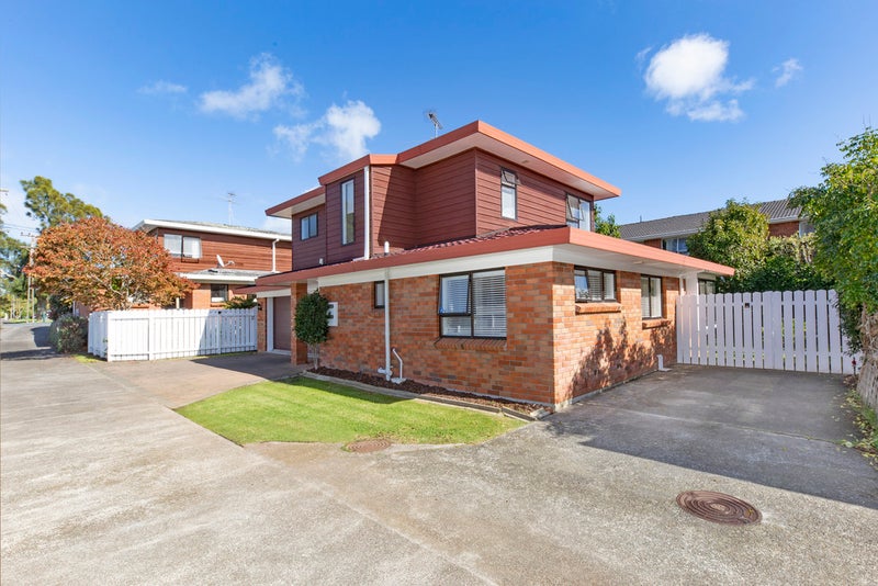 2/87 Rawhiti Road, Onehunga, Auckland - Carousel 21