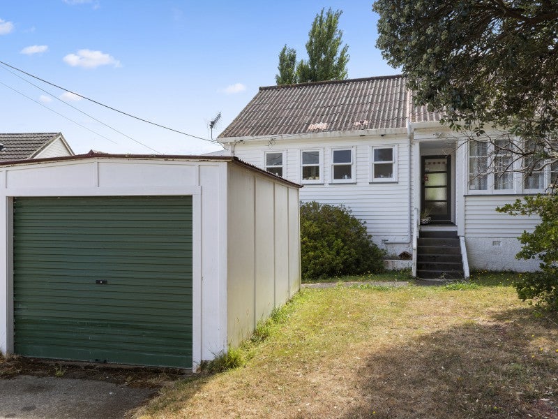 70 Wilkie Crescent, Naenae, Lower Hutt - Carousel 11