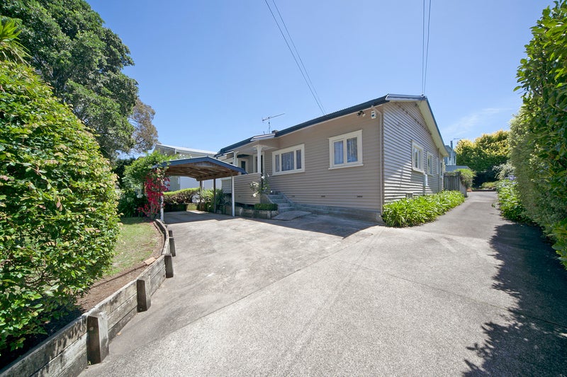14 Rangipawa Road, One Tree Hill, Auckland - Carousel 1
