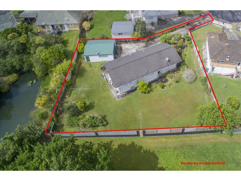 9 Gregg Place, Sunnyvale, Auckland - Carousel 16