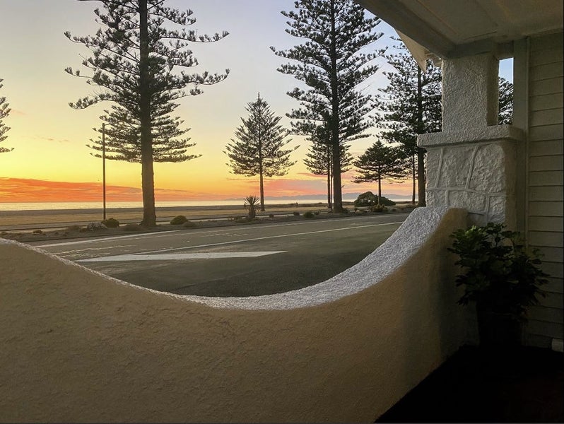 597 Marine Parade, Napier South, Napier - Carousel 2