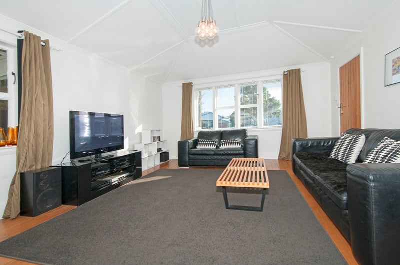 16 Patrick Street, Petone, Lower Hutt - Carousel 2