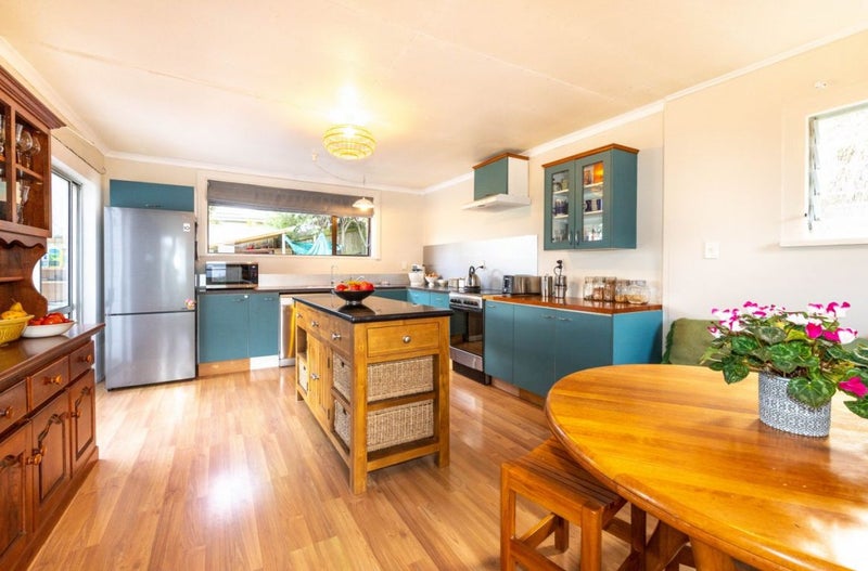 9 Ramsay Street, Dalmore, Dunedin - Carousel 1