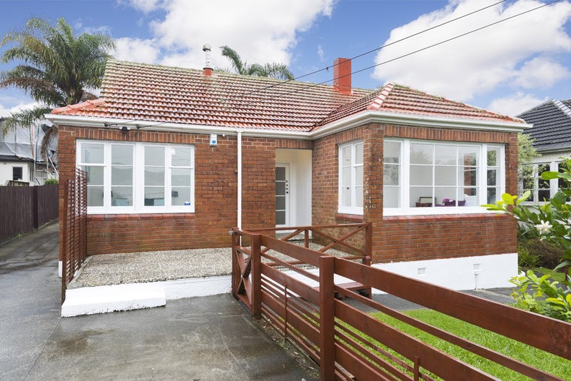 22 Fir Street, Waterview, Auckland - Carousel 13