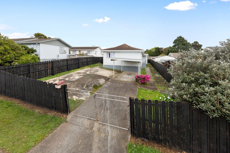 3/4 Coombe Avenue, Otara, Auckland - Carousel 1