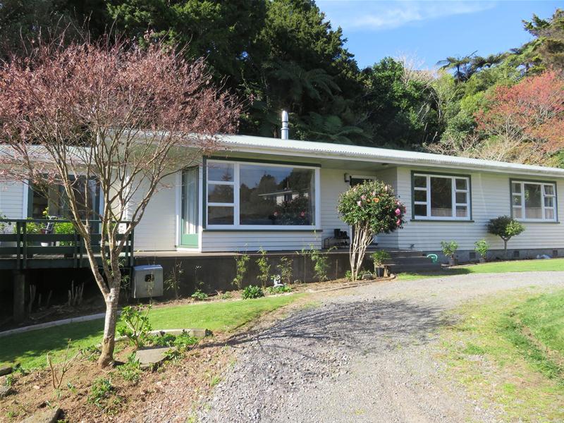 27A Awanui Street, Merrilands, New Plymouth - Carousel 1