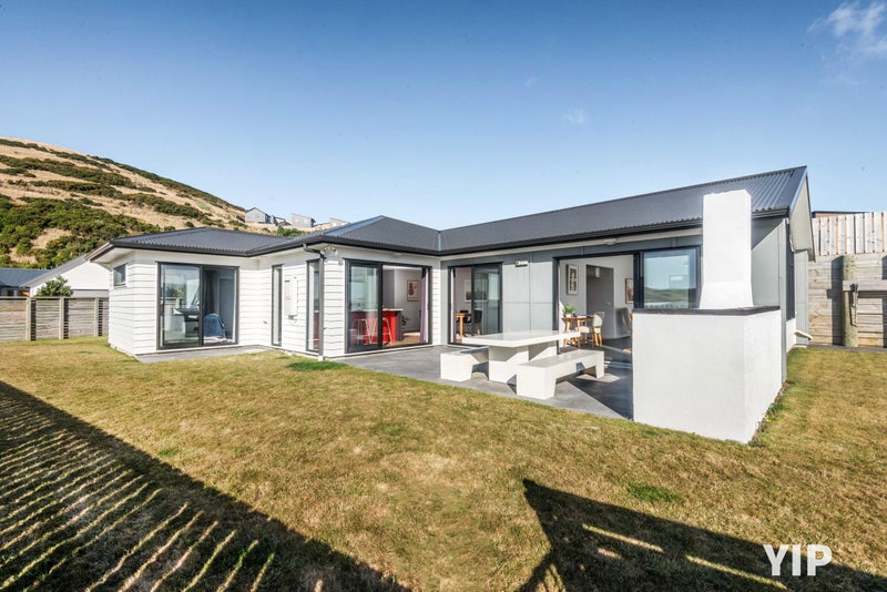 20 Red Beech Avenue, Woodridge, Wellington - Carousel 1