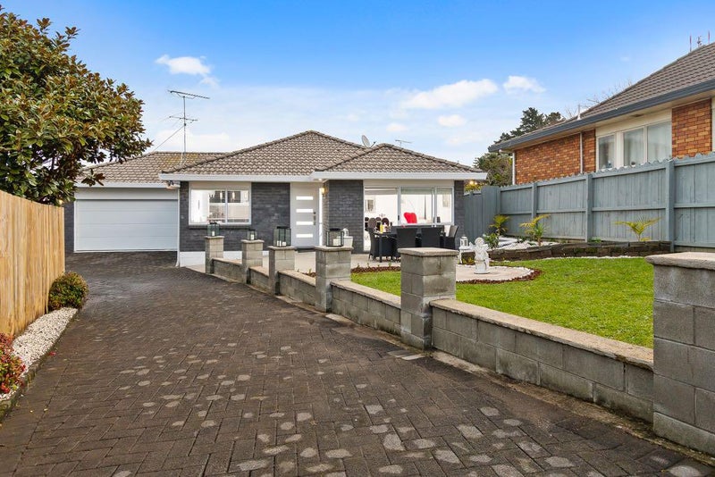 1/5 Vesca Place, Golflands, Auckland - Carousel 2