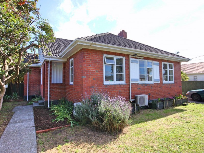 25 Pirie Crescent, Moera, Lower Hutt - Carousel 2