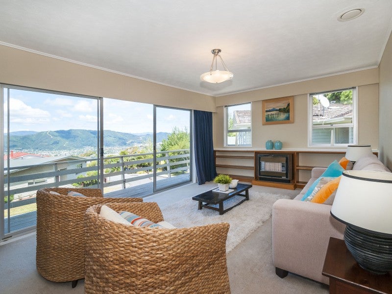 113 Tirohanga Road, Tirohanga, Lower Hutt - Carousel 2