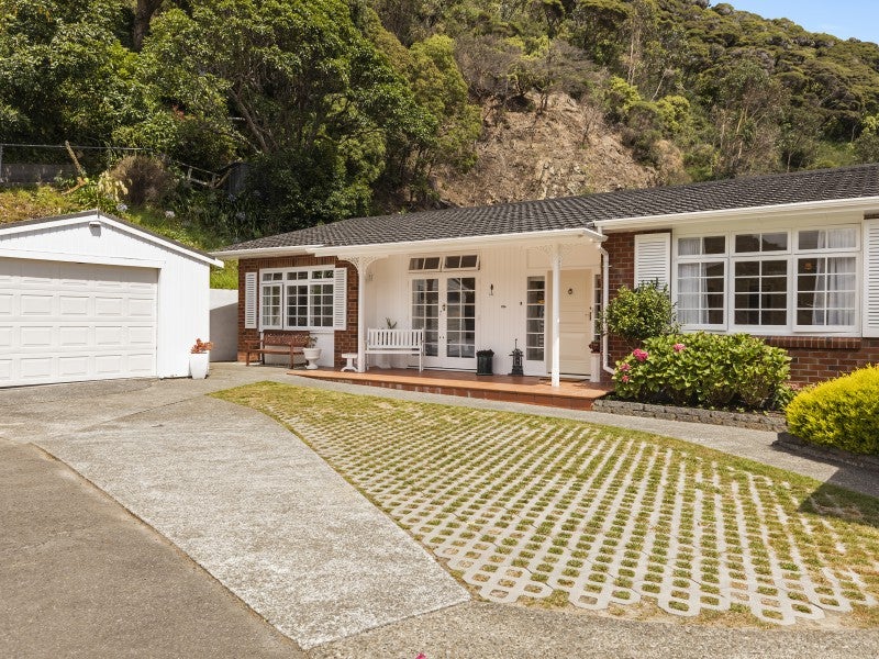 111A Muritai Road, Eastbourne, Lower Hutt - Carousel 17