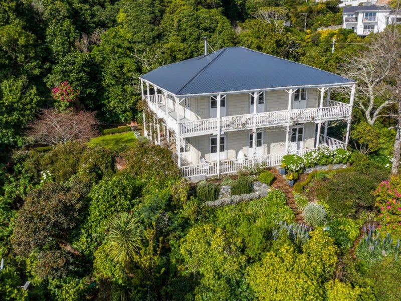 17 Kowhai Street, Eastbourne, Lower Hutt - Carousel 1