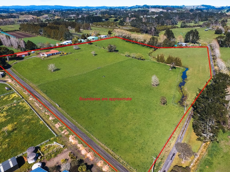 43 Farrand Road, Kumeū - Carousel 1