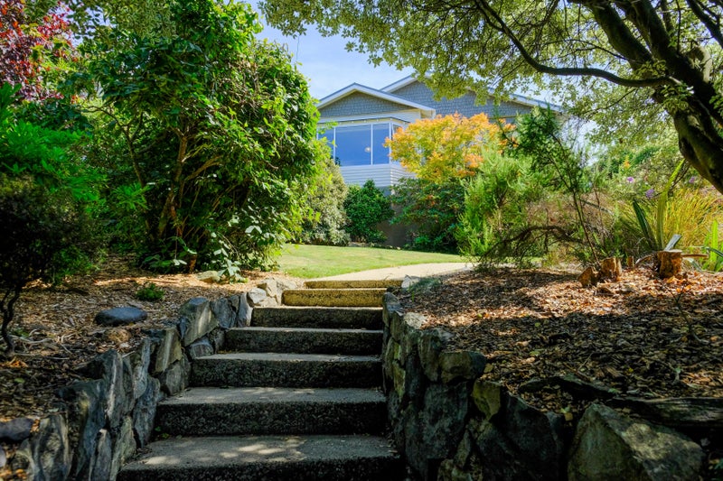 18 Forfar Street, Clyde Hill, Dunedin - Carousel 1