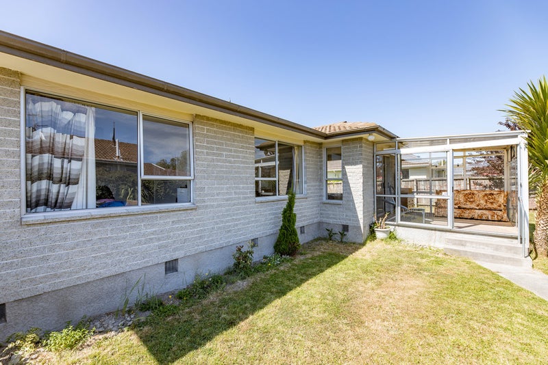 2/3A Ian Place, Bishopdale, Christchurch - Carousel 1