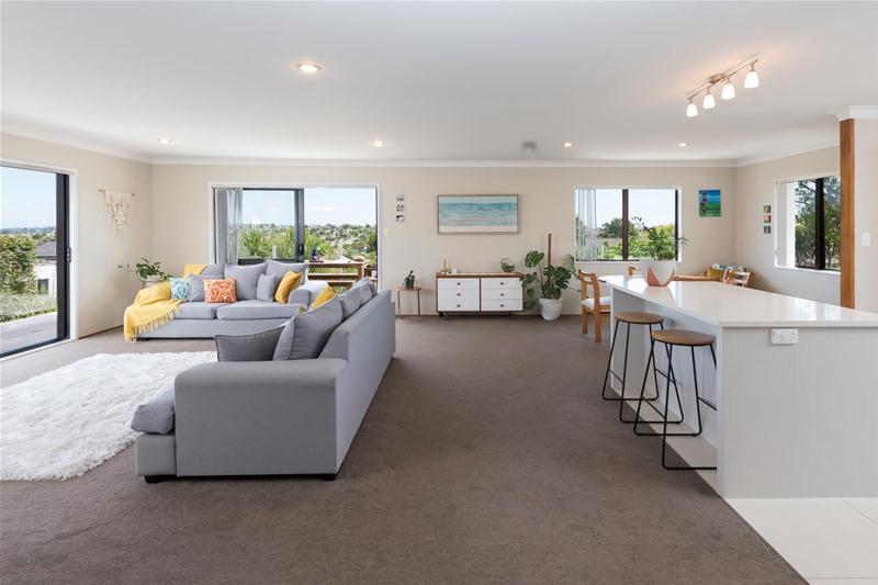 4A Rodney Street, Howick, Auckland - Carousel 2