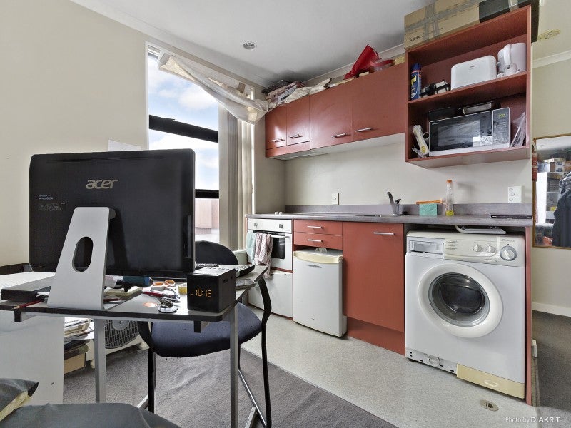 712/5 Aitken Street, Thorndon, Wellington - Carousel 2