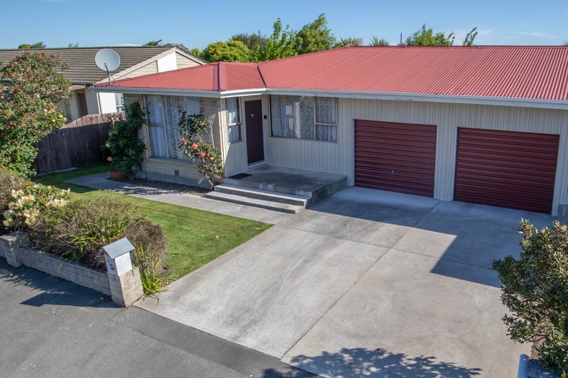 2/4 Quinton Place, Bishopdale, Christchurch - Carousel 1
